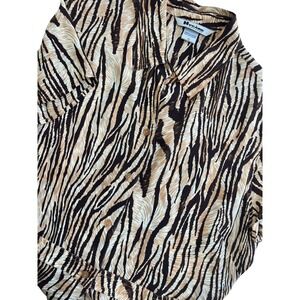 Nygard Collection Womens Size 12‎ Zebra Print Short Sleeve Button top shirt Silk